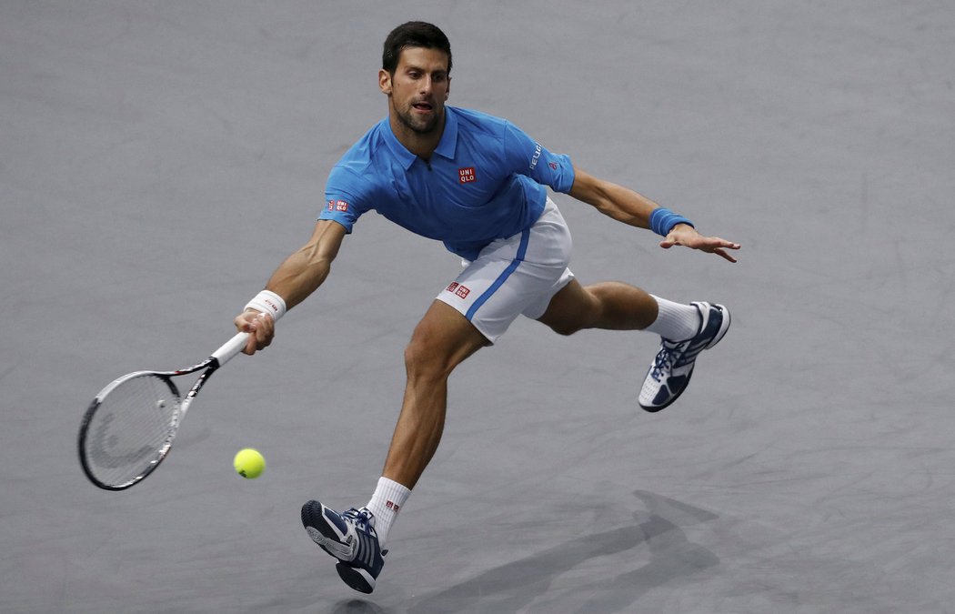 Novak Djokovič skončil v Paříži ve čtvrtfinále