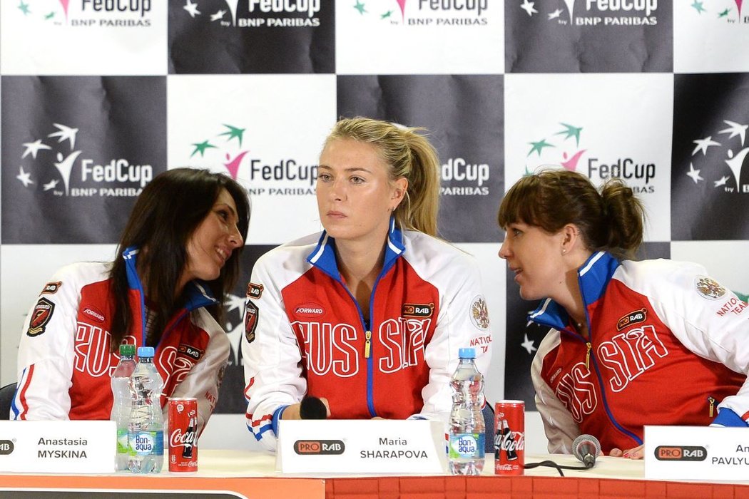 Ruská fedcupová reprezentantka Maria Šarapová nebydlí s týmem na hotelu. Rozhodla se ubytovat jinde.