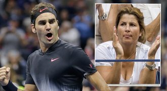 To je předklon! Federerova Mirka si musí na US Open hlídat výstřih