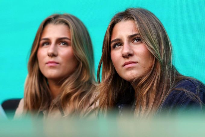 Federerova dvojčata dnes! Střeží si soukromí, v Austrálii zaujala společníkem v lóži Federerova dvojčata dnes! Střeží si soukromí, v Austrálii zaujala společníkem v lóži