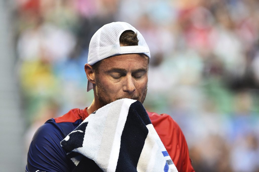 Lleyton Hewitt řekl se poslední sbohem v utkání proti Davidu Ferrerovi