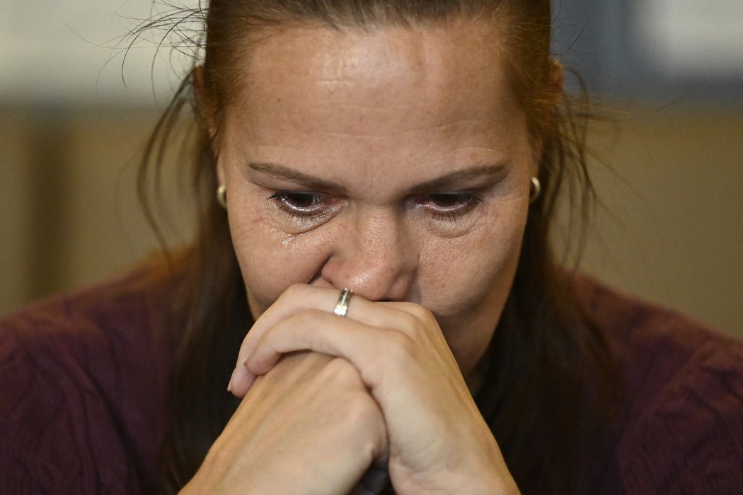Lucie Hradecká se při tiskové konferenci dojala k slzám