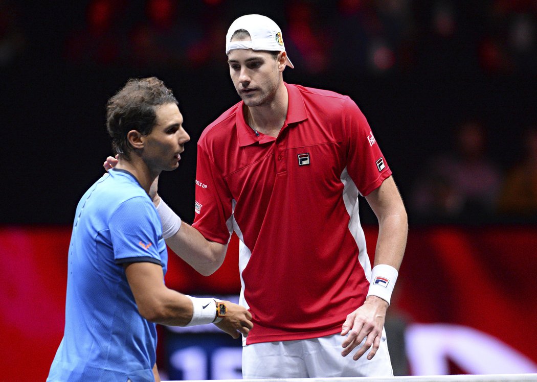 John Isner si překvapivě poradil s Rafaelem Nadalem