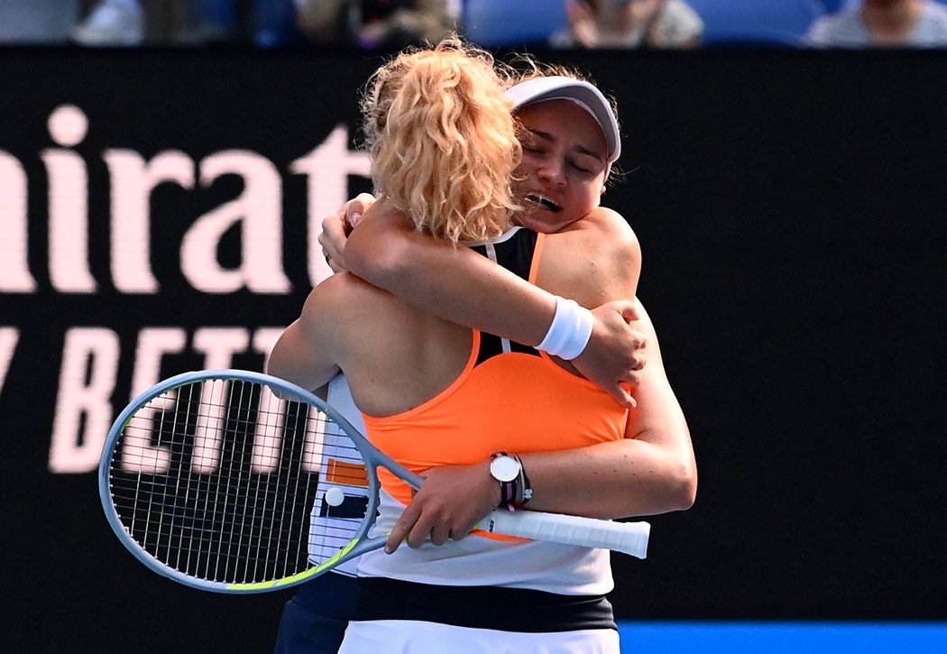 Barbora Krejčíková a Kateřina Siniaková ovládly čtyřhru na Australian Open