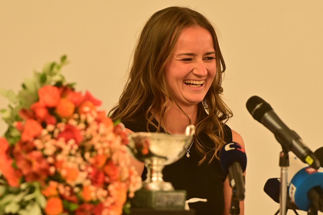 Barbora Krejčíková po návratu z French Open na tiskové konferenci