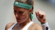 Francouzka Kristina Mladenovicová vyřadila v Paříži obhájkyni titulu