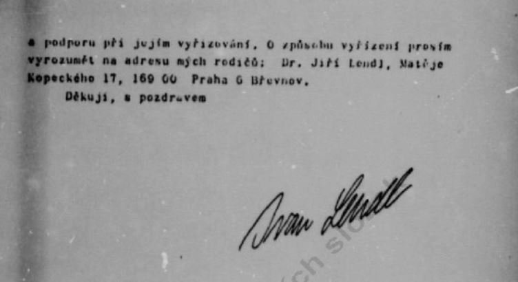 Lendlův podpis na dopisu ministru vnitra, kde mj. vysvětluje proč hrál v rasistické Jihoafrické republice.