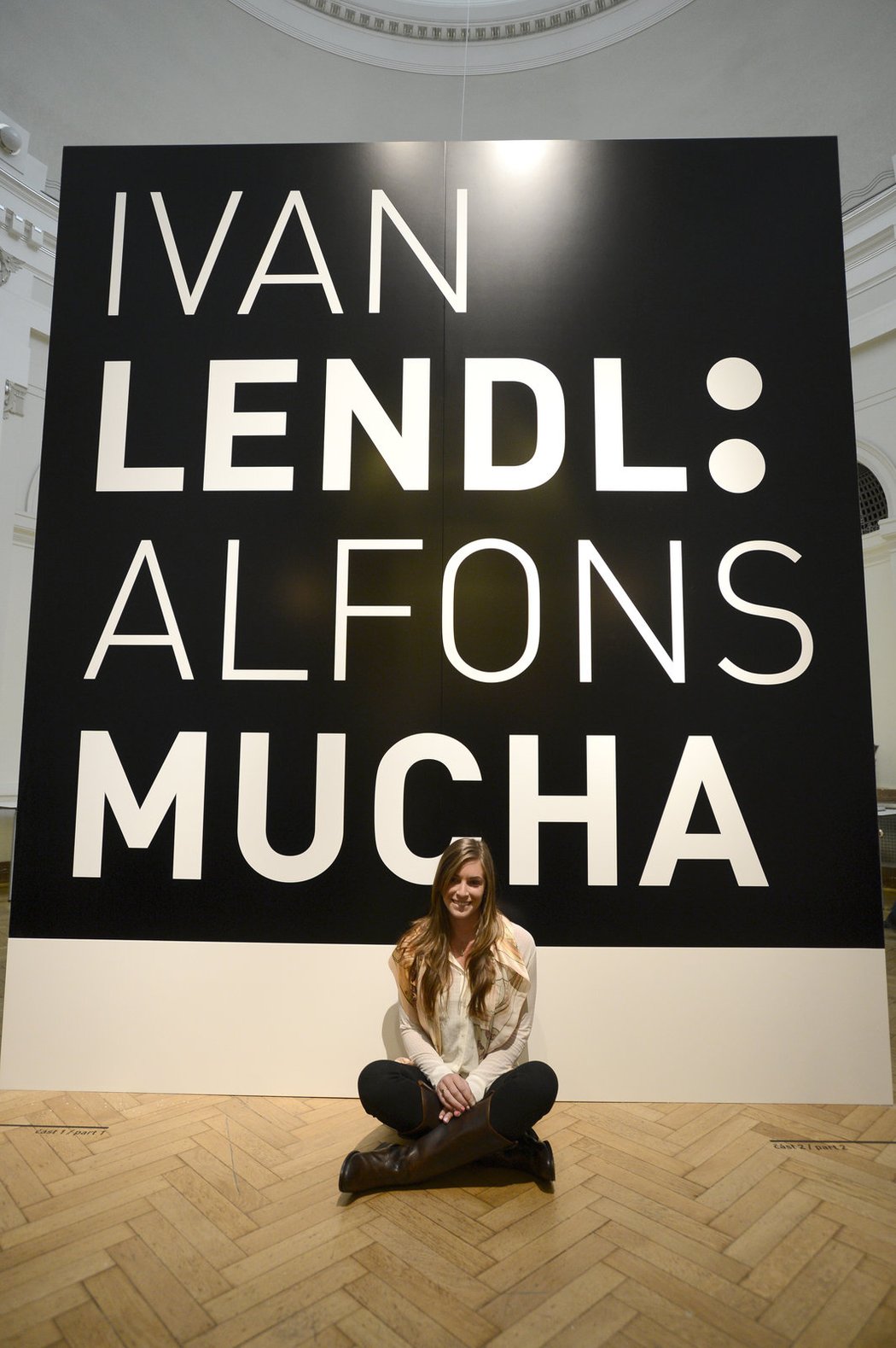A je to, výstava Ivan Lendl: Alfons Mucha je zahájena. Postarala se o to dcera české legendy Marika.