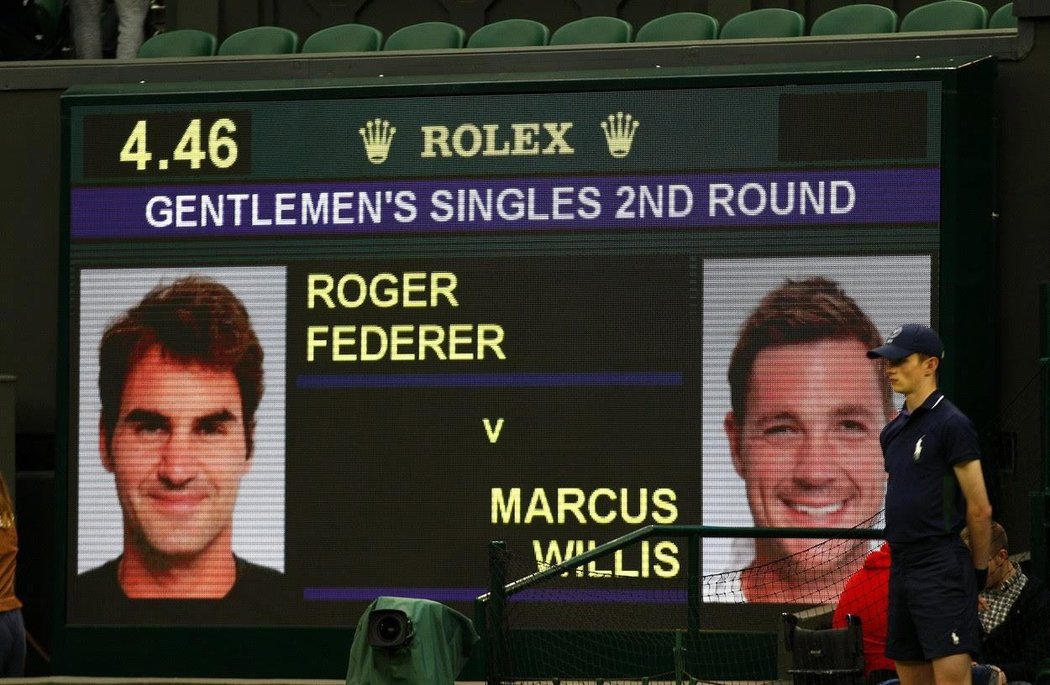 Vrchol Willisovy tenisové kariéry: loňský zápas s Rogerem Federerem ve Wimbledonu!