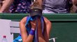 Zklamaná Markéta Vondroušová plakala po vyřazení z French Open do ručníku