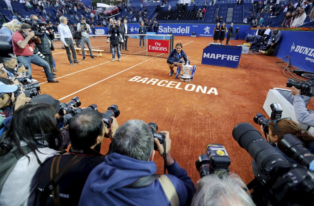 Rafael Nadal slaví po Monte Carlu titul i z Barcelony