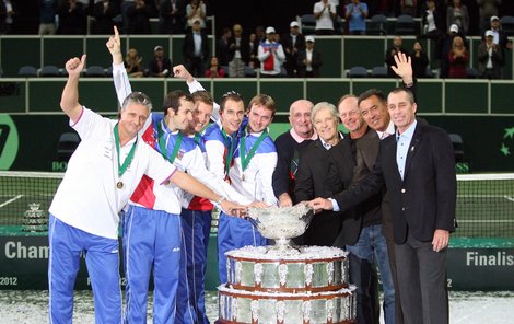 ZADARMO: Tým mužů Davis Cup 2012: Navrátil, Štěpánek, Berdych, Rosol, Minář, Korda, Kodeš, Složil, Šmíd, Lendl