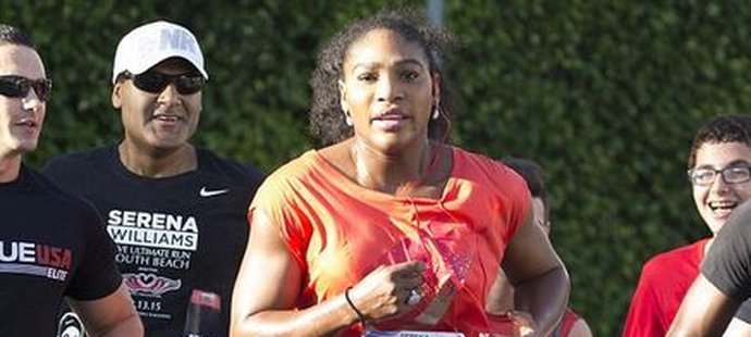 Tenistka Serena Williams podváděla při charitativní akci. Cestu si zkrátila taxíkem.