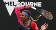 Serena Williamsová v černo-červeno-růžovém elastickém trikotu s nestejně dlouhými nohavicemi na Australian Open