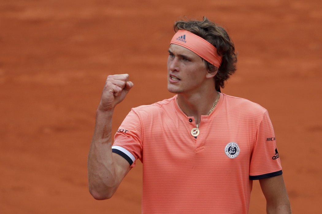 Alexander Zverev v zápase proti Damiru Džumhurovi