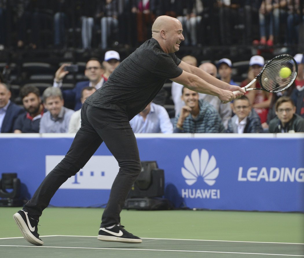 Legendární tenista André Agassi