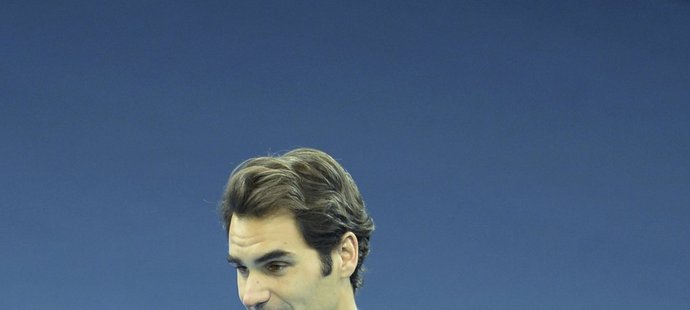 Roger Federer vyšel před diváky a oznámil, že proti Novaku Djokovičovi hrát nebude