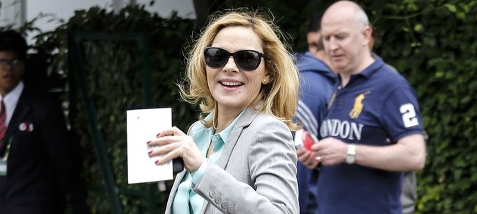 Kim Cattrall přichází na Wimbledon