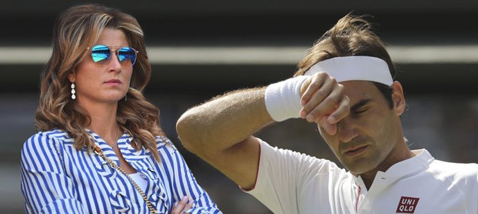 V poslední době se ve spojitosti Rogera Federera mluví hlavně o pátém dítěti. Jenže jeho žena Mirka má teď jiné starosti. Na veřejnost prosákly informace, že v době, kdy potkala švýcarského tenistu, měla být zasnoubená s arabským šejkem!