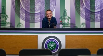 Sedím tam kde Roger? Chci fotku, smála se Krejčíková ve Wimbledonu