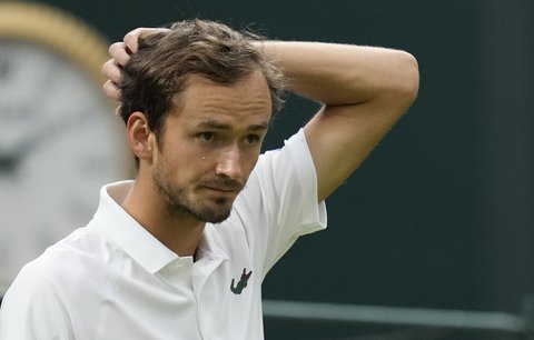 Daniil Medveděv končí na Wimbledonu už v osmifinále