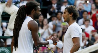 Nadal je za otloukánka! Na Wimbledonu ho zase vyřadil outsider