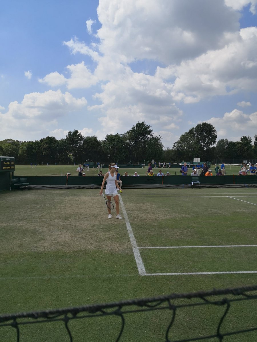 Barbora Štefková vyletěla kvalifikací nečekaně až do hlavní soutěže ve Wimbledonu