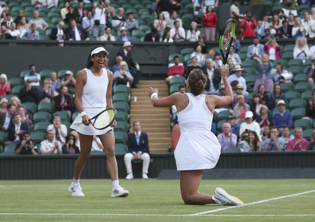 Barbora Strýcová s tchajwanskou partnerkou Sie Šu-wej slaví wimbledonský triumf