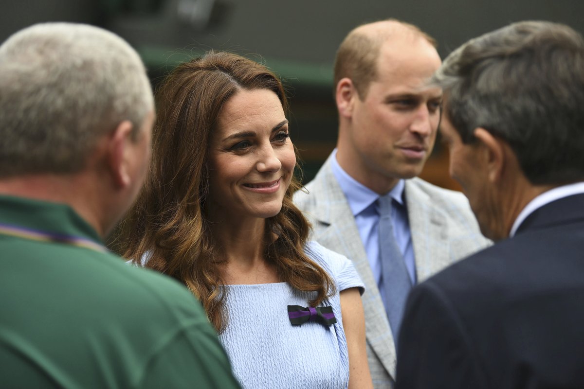 Na wimbledonské finále si přišli podívat také princ William a vévodkyně Kate