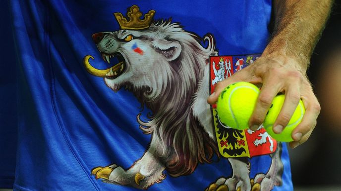 Špičky české reprezentace se vrací na místo ikonických okamžiků domácího tenisu. Jiří Lehečka, Jakub Menšík, Vít Kopřiva, Patrik Rikl a Adam Pavlásek sehrají v pátek a sobotu celkem pět zápasů v pražské O2 areně, kam po třinácti letech opět zamíří Davis Cup. Špičky české reprezentace se vrací na místo ikonických okamžiků domácího tenisu. Jiří Lehečka, Jakub Menšík, Vít Kopřiva, Patrik Rikl a Adam Pavlásek sehrají v pátek a sobotu celkem pět zápasů v pražské O2 areně, kam po třinácti letech opět zamíří Davis Cup.