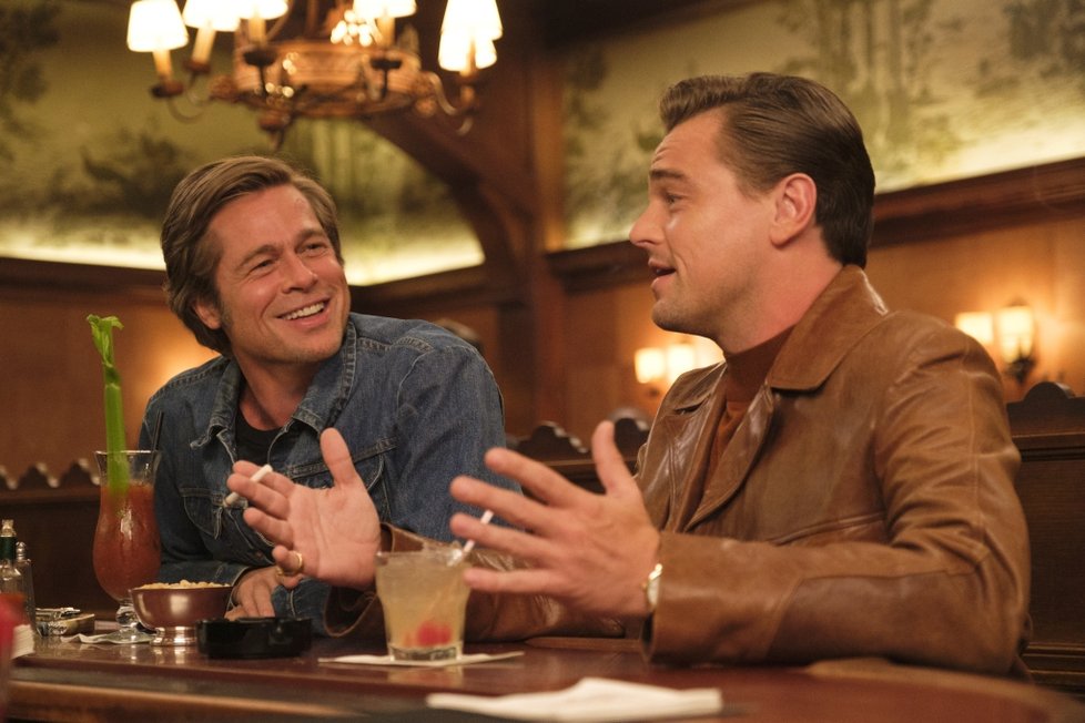 Tarantinův film Tenkrát v Hollywoodu s Bradem Pittem a Leonardem DiCapriem