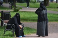 Z Teplic mizí Arabové. Na lázně dostávají méně peněz, vadí i protesty místních