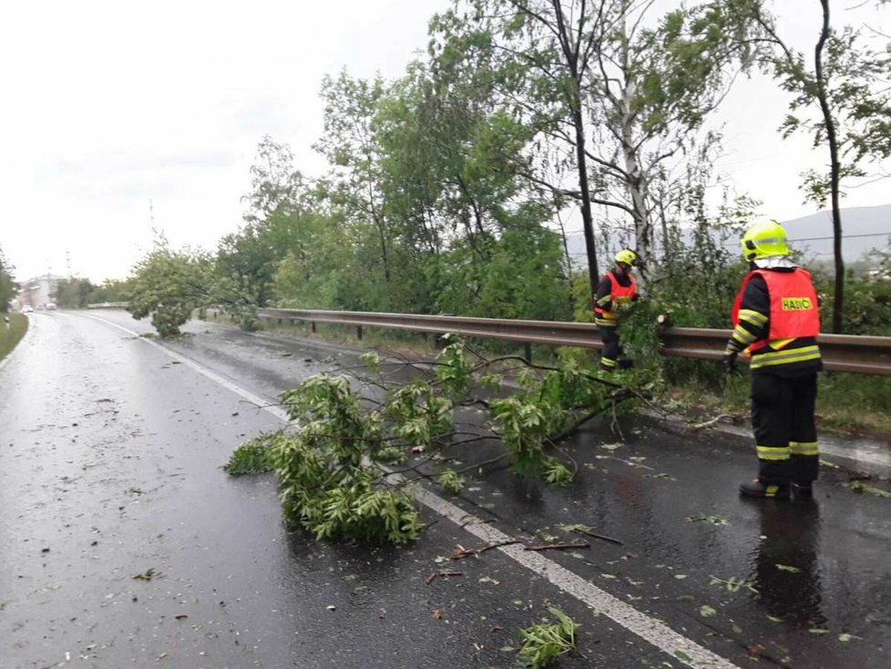 Následky bouřek na Teplicku (27. 6. 2022)