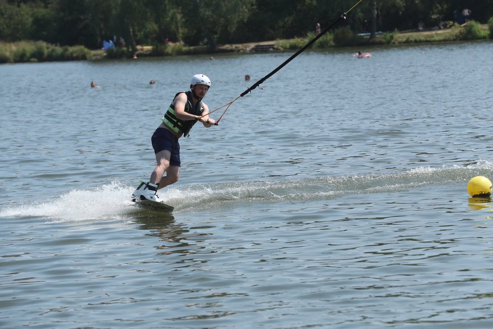 Sportujte i u vody – teplota vody se v přírodních nádržích pohybuje až na 25 °C.