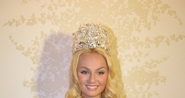 Krásná Tereza Fajksová si titul Miss Earth 2012 zasloužila právem