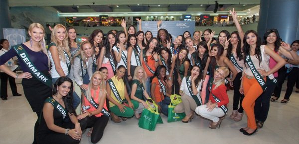 Krásky z celého světa budou bojovat o titul Miss Earth 2012 na slunných Filipínech