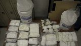 Za pašování heroinu dostávali 150 tisíc! Češi rozkryli 60členný gang pašeráků