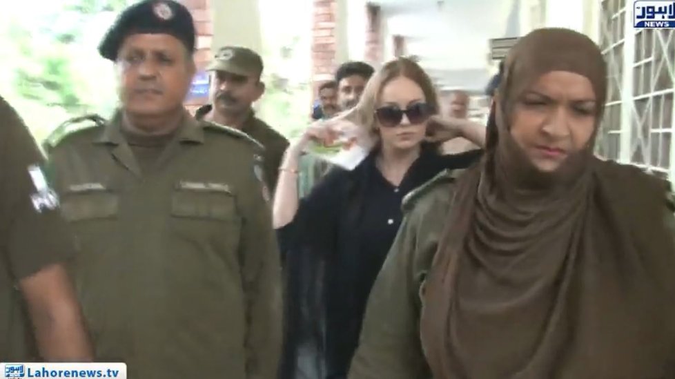 Tereza je v Pákistánu držena kvůli pašování 9 kilogramů heroinu.