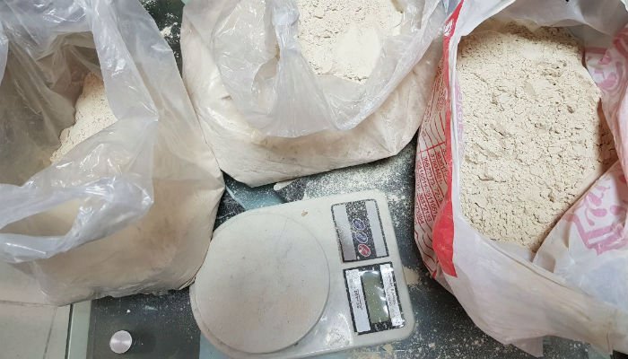 V Pákistánu zadrželi Češku Terezu H. Pašovala 9 kilo heroinu