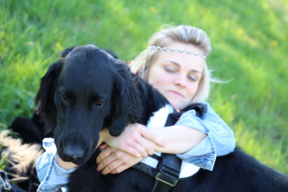 V září 2019 se Tereza navždy musela rozloučit se svým asistenčním pejskem Garpem. Od té doby je její život poloprázdný, protože si jej bez psa neumí představit.