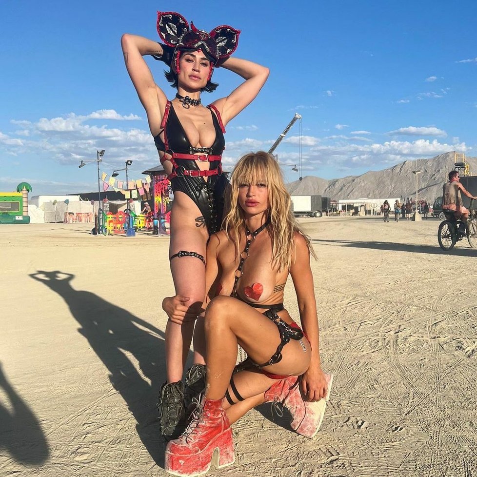 Tereza Kačerová vyrazila na Burning Man.