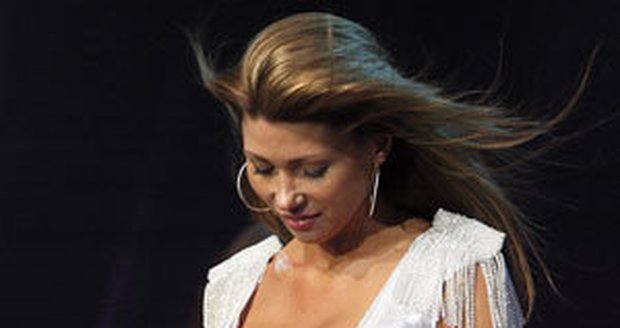 Tereza Kerndlová ukázala během vystoupení na Eurosongu kalhotky. Domácí publikum jásalo, zahraničnímu to bylo jedno.