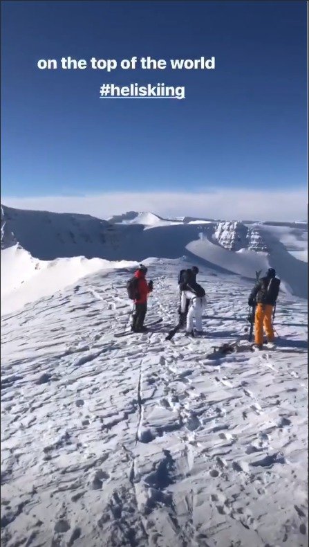 Tereza Maxová s manželem Burakem Oymenem vyrazili na lyže na hory na Islandu.
