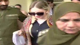 Pašeračka Tereza u pákistánského soudu. (2. srpna 2018)