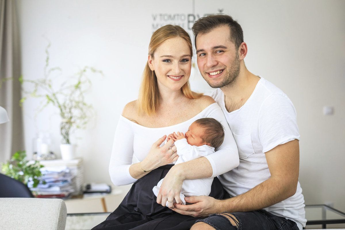 Rodinné foto Terezy Vágnerové s Petrem Šťovíčkem a jejich dcerou Madlenkou