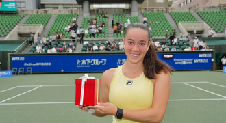 Patálie tenistky Valentové po návratu z Japonska: Ztracená trofej! Patálie tenistky Valentové po návratu z Japonska: Ztracená trofej!