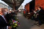 Na Masarykově nádraží si lidé připomněli první trnsport do Terezína, který proběhl před 80 lety