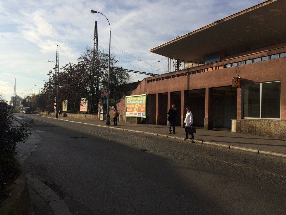 Místo autobusových zastávek a obratiště vznikne fungl nová ulice. 