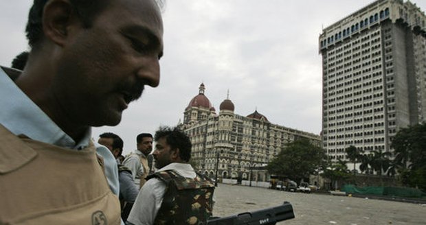 Teror v Bombaji skončil