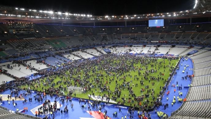 Stade de France v pařížské čtvrti Saint Denis, v jehož blízkosti došlo k teroristickým útokům